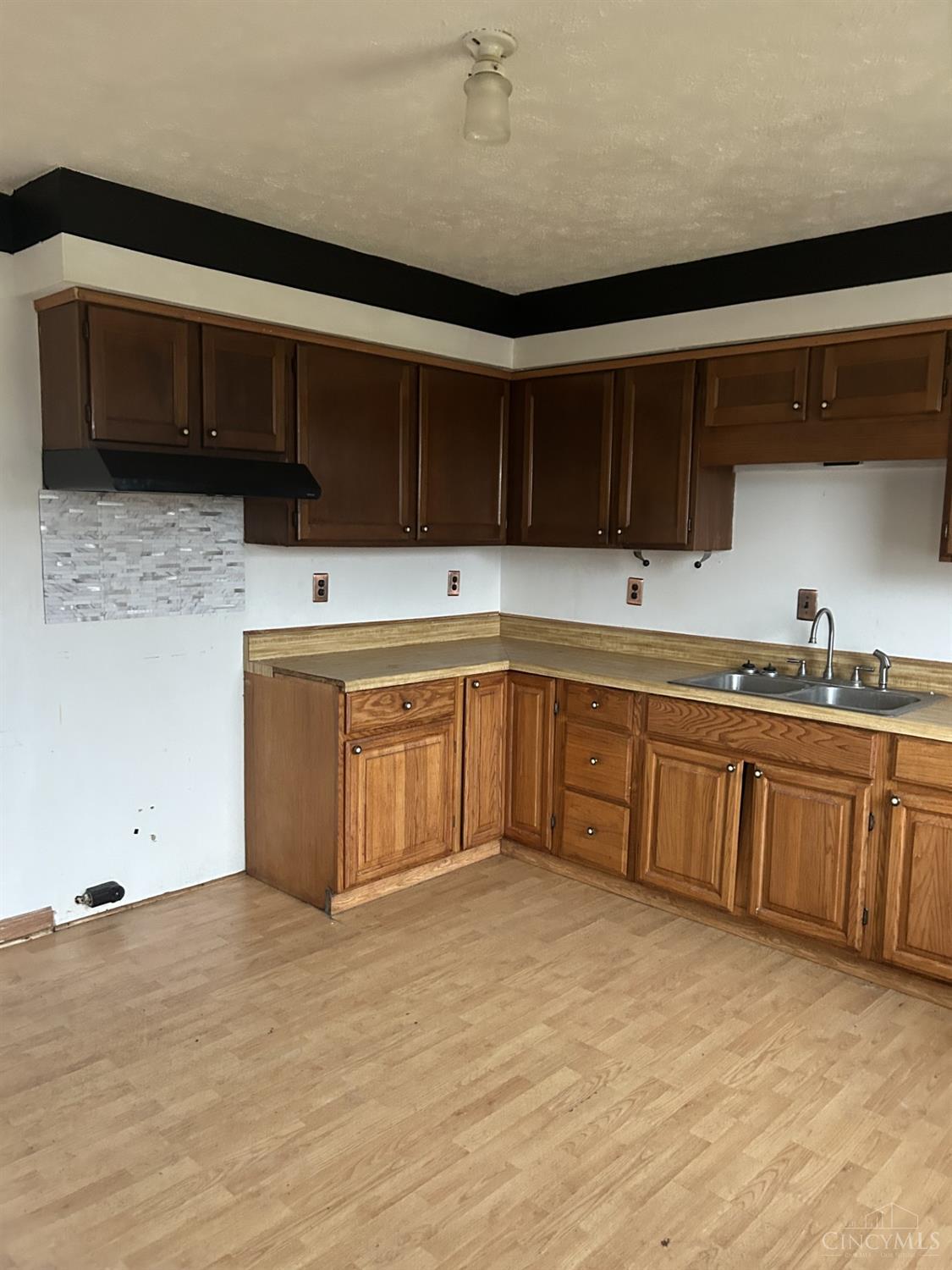 5878 Riber Road Hillsboro, OH 45133 - Photo 2 of 4