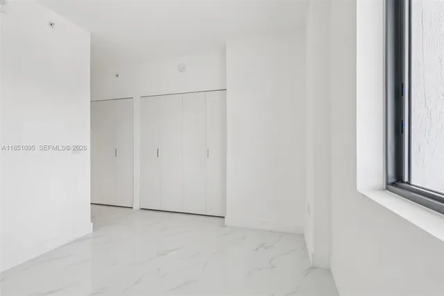 $2,100,000 | 700 Northeast 24th Street, Unit 806, Miami, FL 33137