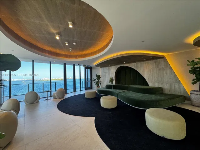 $2,100,000 | 700 Northeast 24th Street, Unit 806, Miami, FL 33137