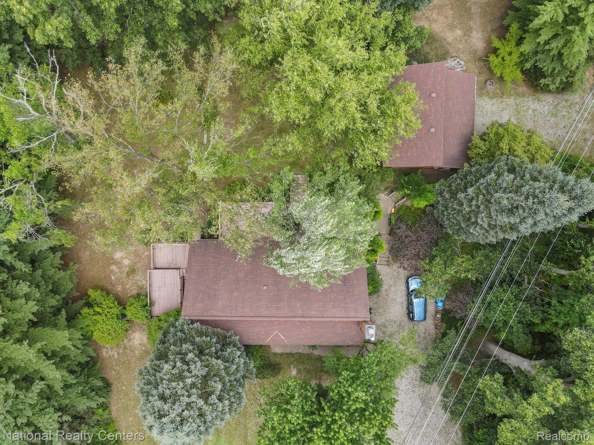 1951 Harvey Lake Road Highland, MI 48356 - Photo 2 of 39 Gallery Image 2