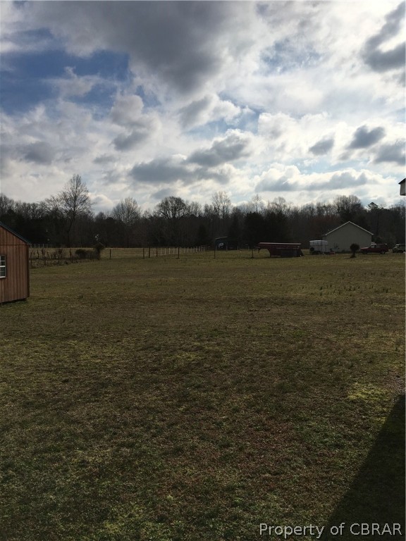 2573 Wright Road Saluda, VA 23149 - Photo 27 of 30 View of side yard