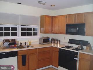 3301 Sterling Road, Unit 161 Yardley, PA 19067 - Photo 4 of 6 Gallery Image 4