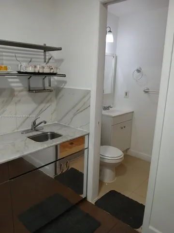 $1,000 | Miami-Dade County, Miami, FL 33157