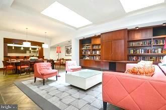 $258,000 | 1600-18 Arch Street, Unit 904, Philadelphia, PA 19103