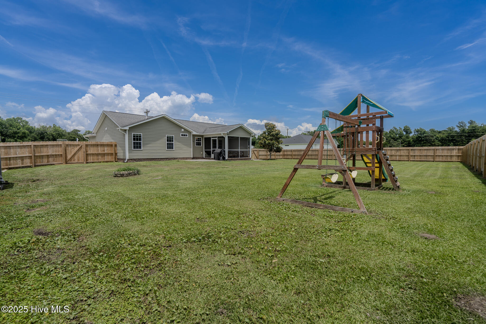 196 Great Neck Landing Road Hubert, NC 28539 - Photo 25 of 29 196 Great Neck landing (29 of 35)