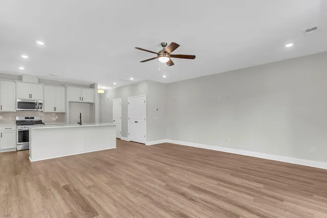 $311,113 | 725 Alma Square Drive, Moncks Corner, SC 29461