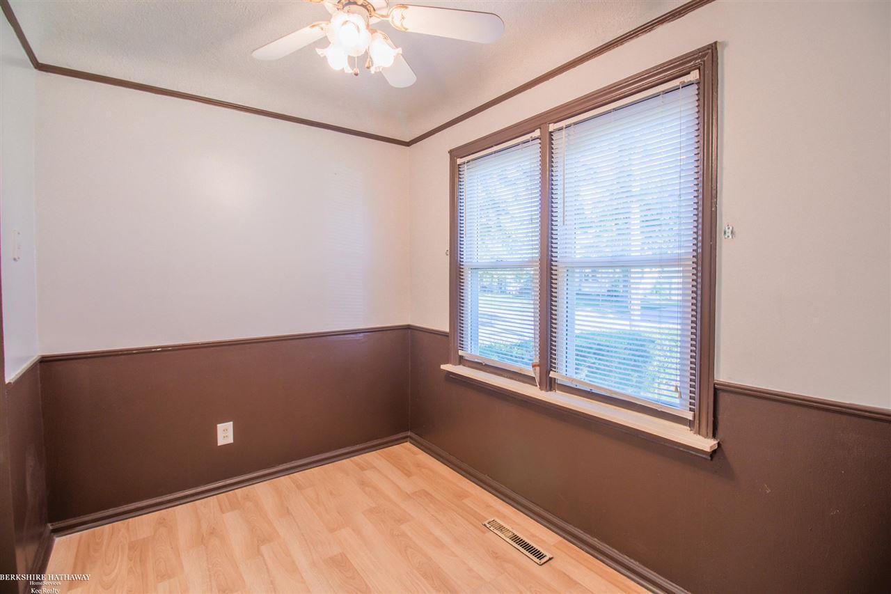 8204 Standard Street Center Line, MI 48015 - Photo 22 of 33 50053866-21.JPG