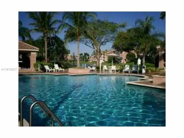 a view of outdoor space yard and patio