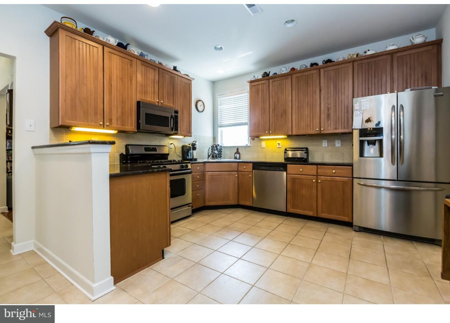 1601 Hulnick Road Coatesville, PA 19320 - Photo 2 of 25 Kitchen