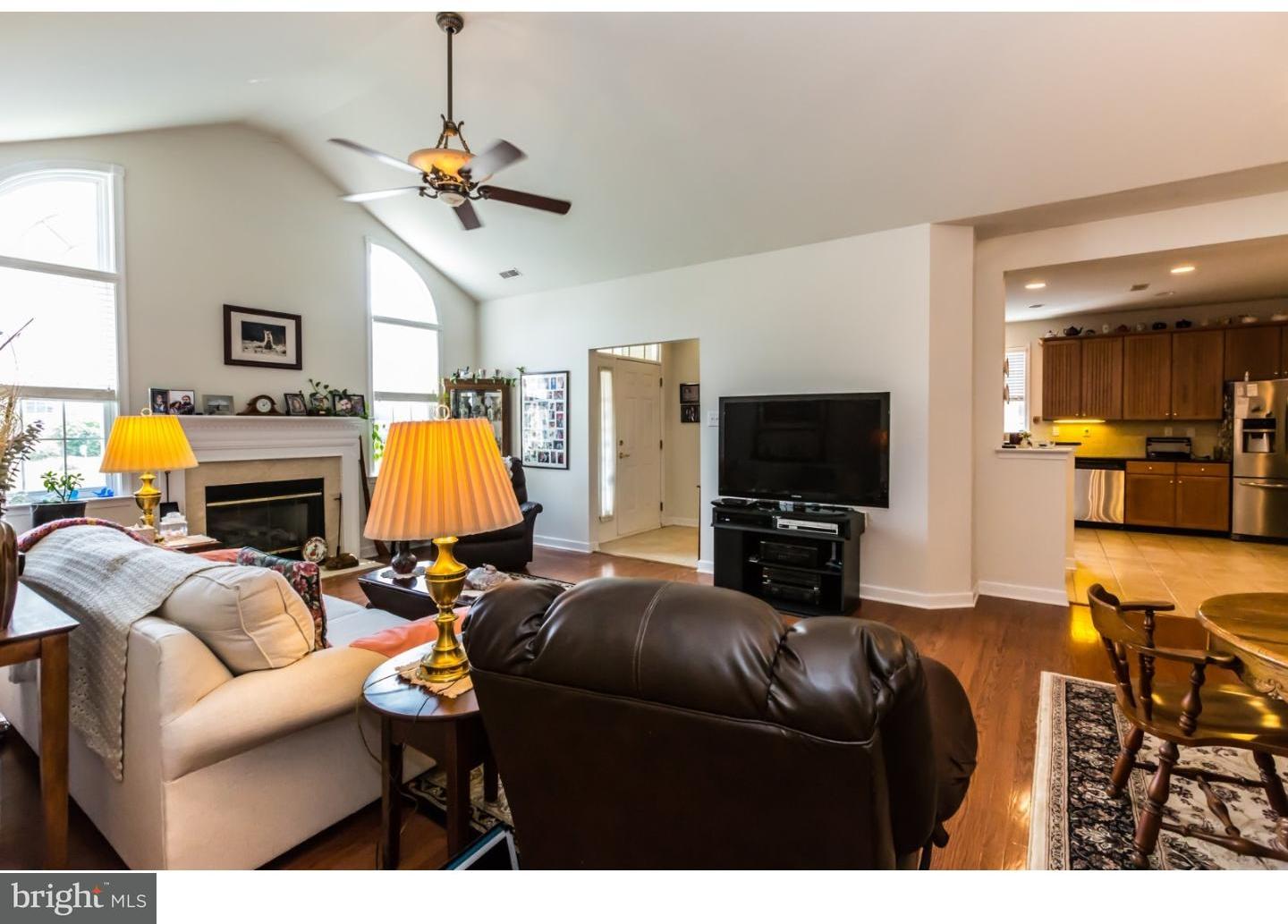 1601 Hulnick Road Coatesville, PA 19320 - Photo 11 of 25 Living Room