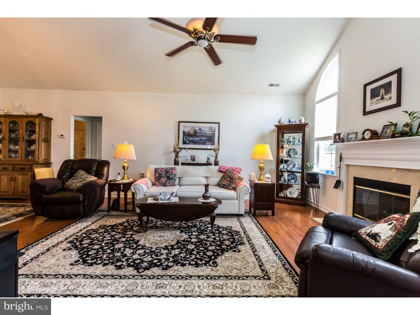1601 Hulnick Road Coatesville, PA 19320 - Photo 5 of 25 Living Room