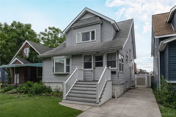 $2,200 | 298 Cumberland Avenue, Buffalo, NY 14220