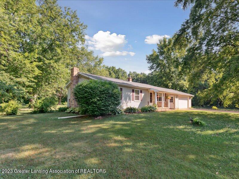 7720 Hall Road Bellevue, MI 49021 - Photo 2 of 33 02-7720-Hall-Rd-Bellevue-MI-49021-Window