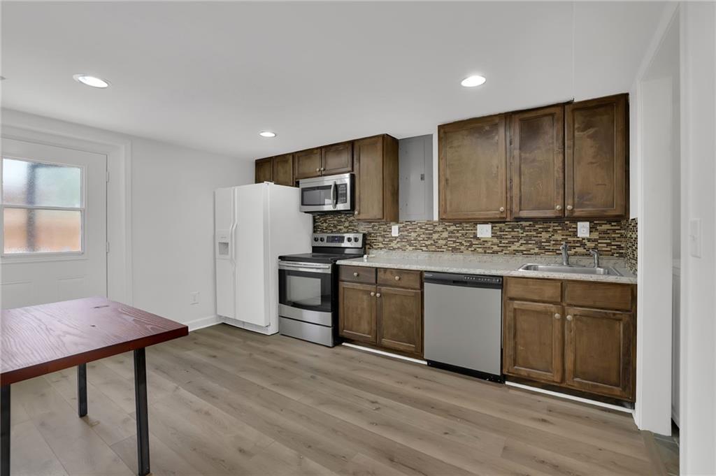 2602 Tanglewood Road Decatur, GA 30033 - Photo 30 of 37