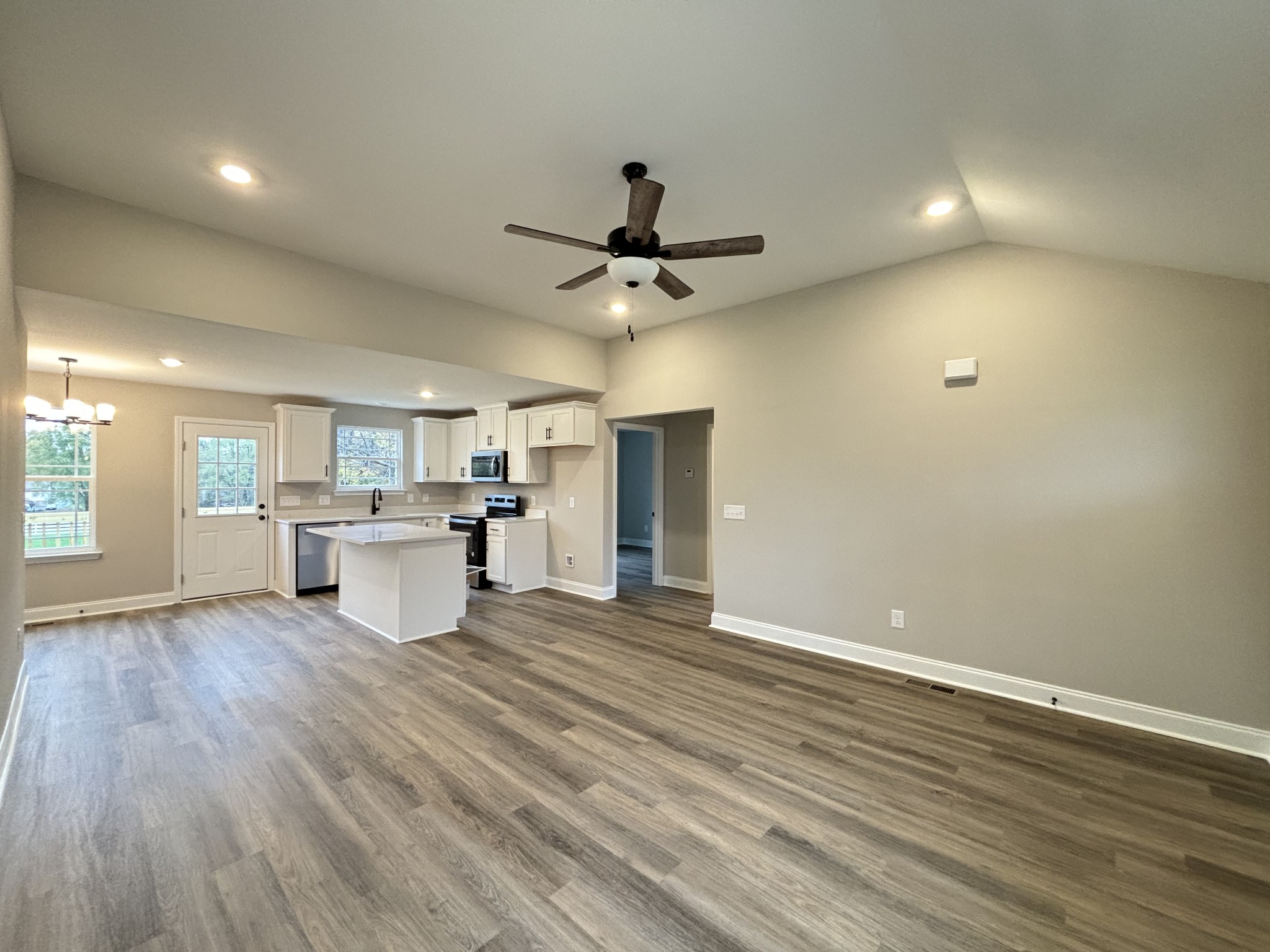 502 South Mabel Street Springfield, TN 37172 - Photo 4 of 7 Gallery Image 4