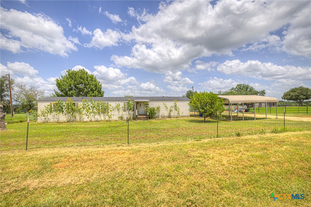 259 McKnight Road Seguin, TX 78155 - Photo 1 of 21