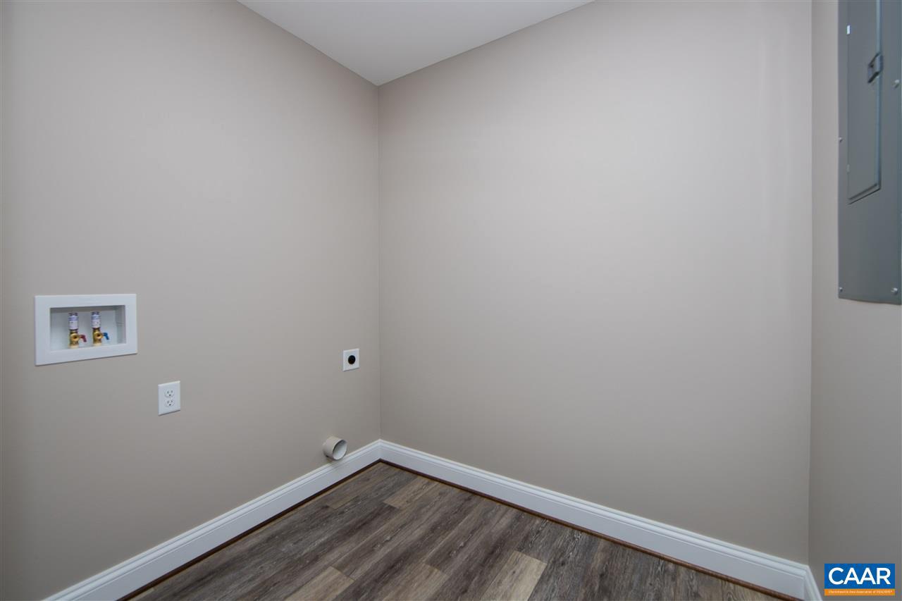 6675 Old Buckingham Road Powhatan, VA 23139 - Photo 15 of 17 Gallery Image 15