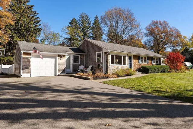 $850,000 | 28 Riverside Circle, Marshfield, MA 02050