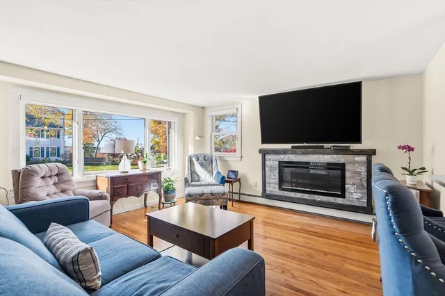 $850,000 | 28 Riverside Circle, Marshfield, MA 02050