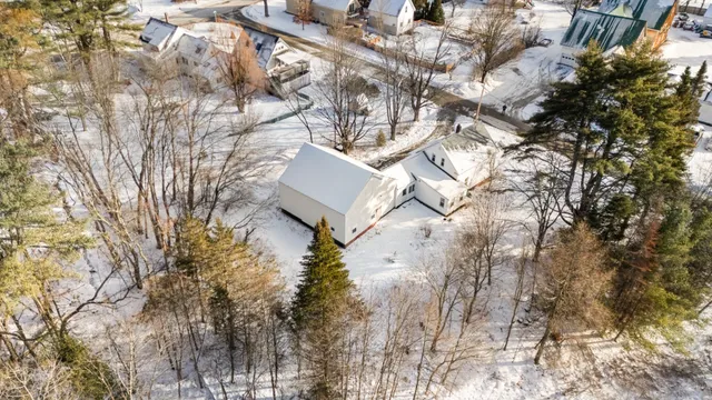 $380,000 | 6 Kirtland Street, Warner, NH 03278