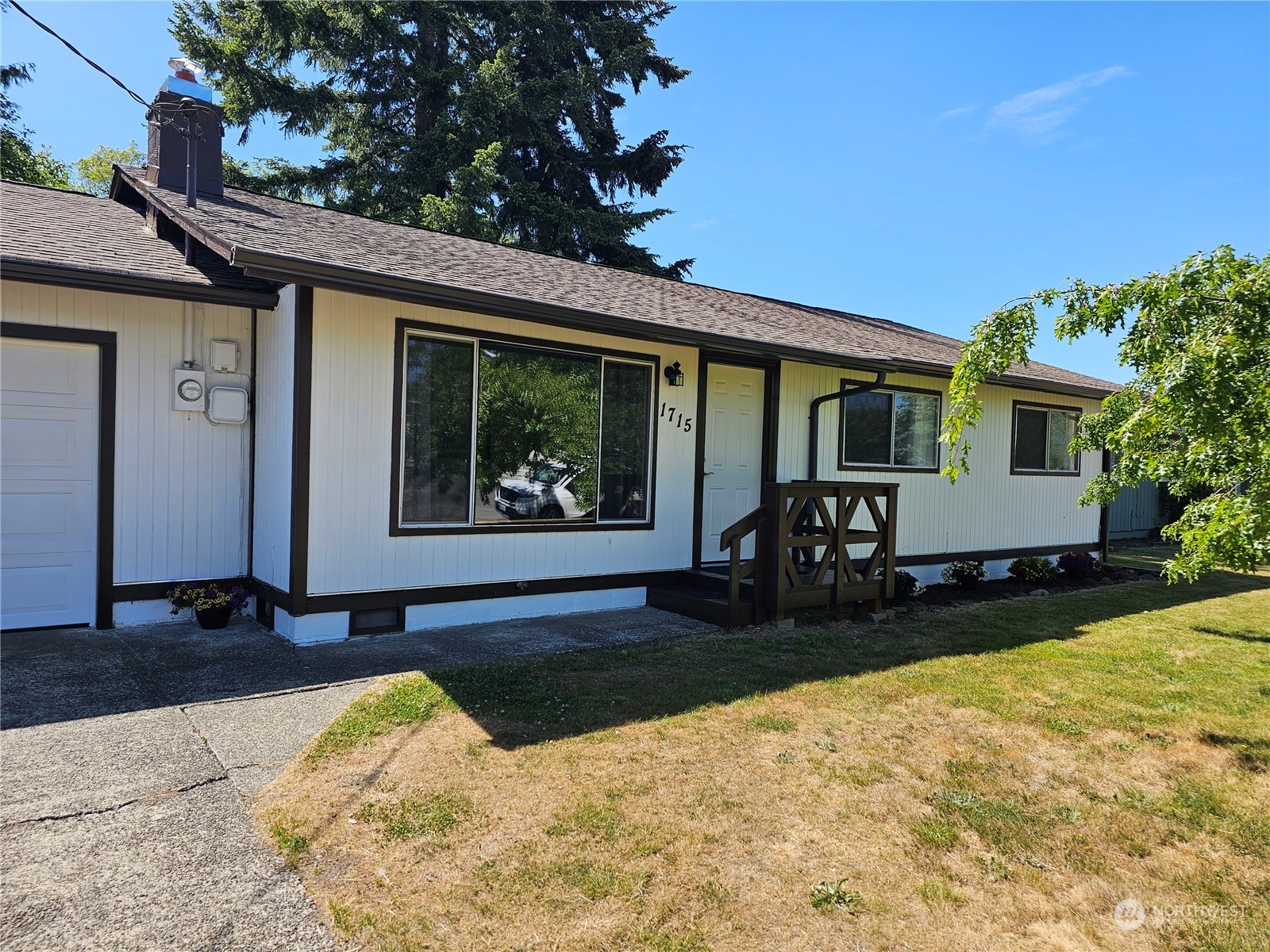 1715 Harding Road Aberdeen, WA 98520 - Photo 1 of 25 Gallery Image 1