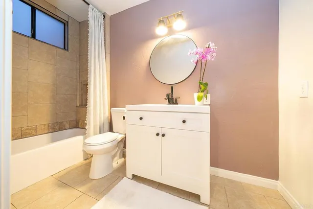 $3,000 | 2136 Oceanside Boulevard, Oceanside, CA 92054