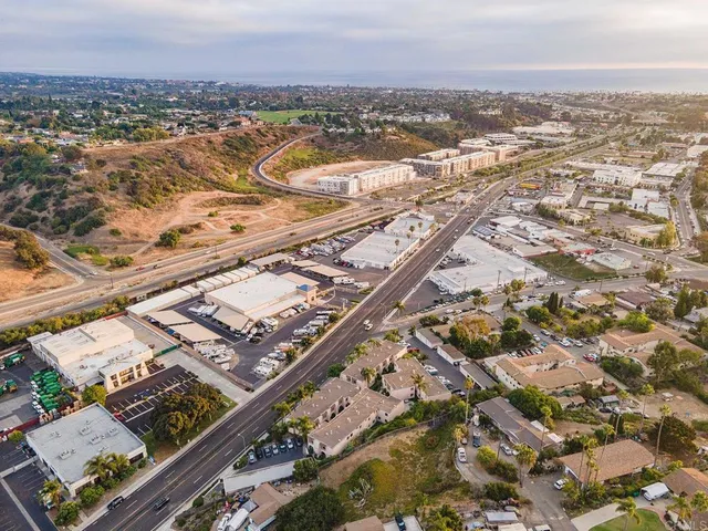 $3,000 | 2136 Oceanside Boulevard, Oceanside, CA 92054