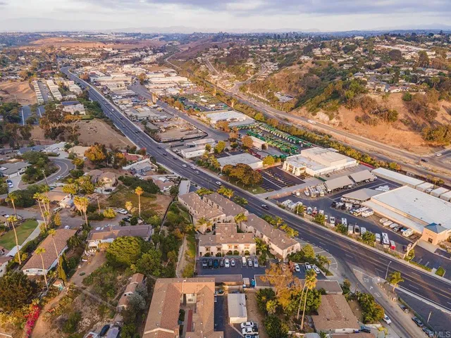 $3,000 | 2136 Oceanside Boulevard, Oceanside, CA 92054