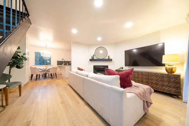 $3,000 | 2136 Oceanside Boulevard, Oceanside, CA 92054