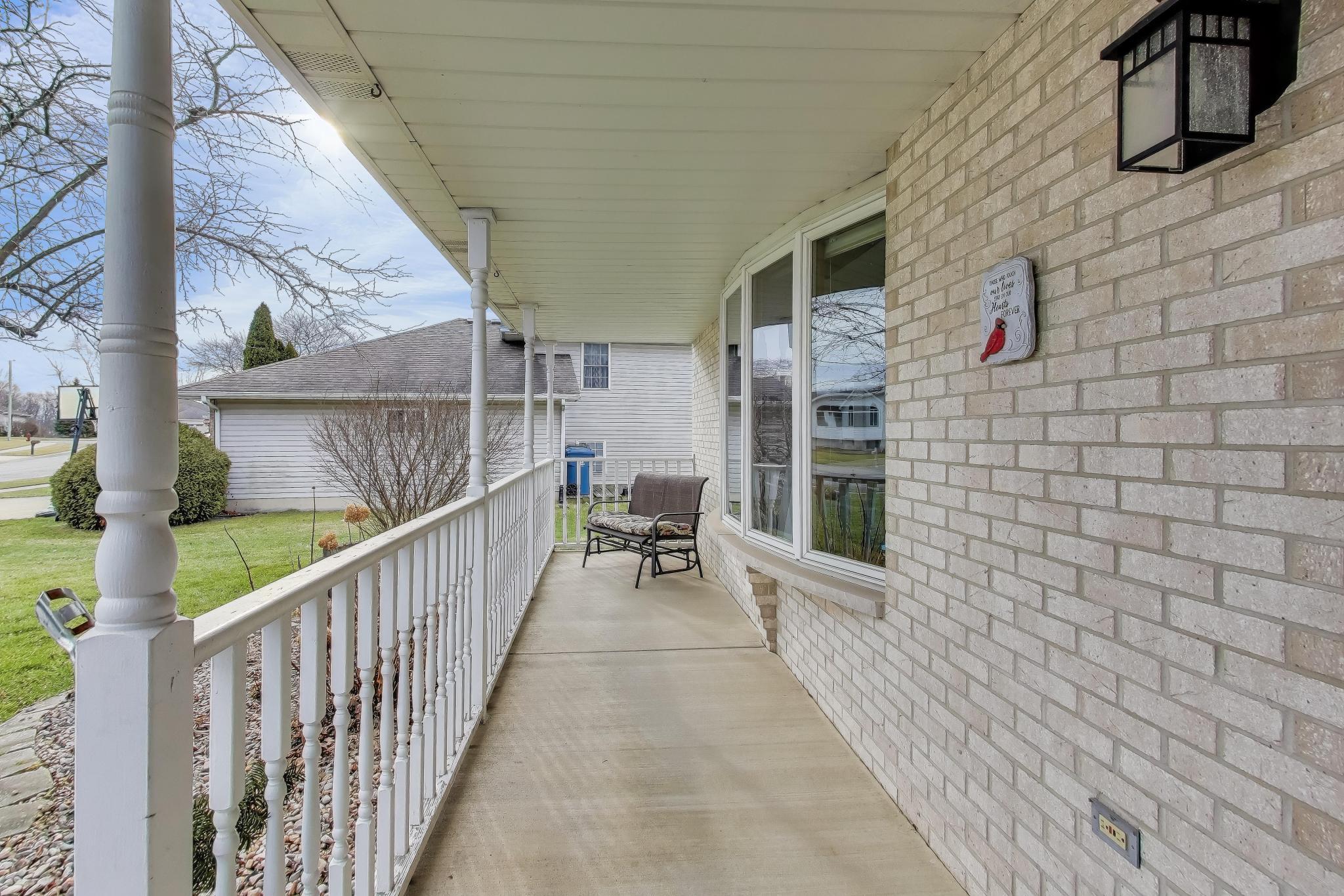 6926 Hawk Drive Schererville, IN 46375 - Photo 5 of 44