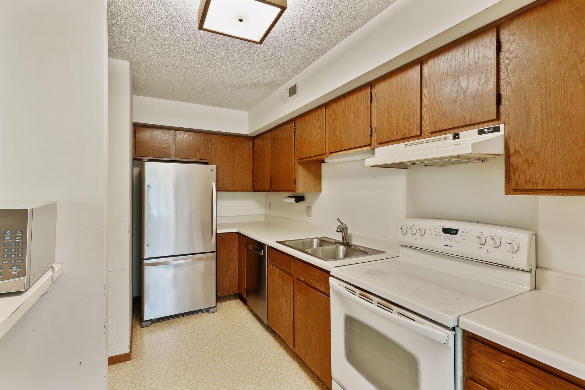 1381 B Berry Ridge Road, Unit 504 Eagan, MN 55123 - Photo 9 of 22