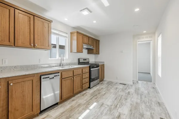 $59,950 | 1550 162nd Avenue, Unit 47, San Leandro, CA 94578