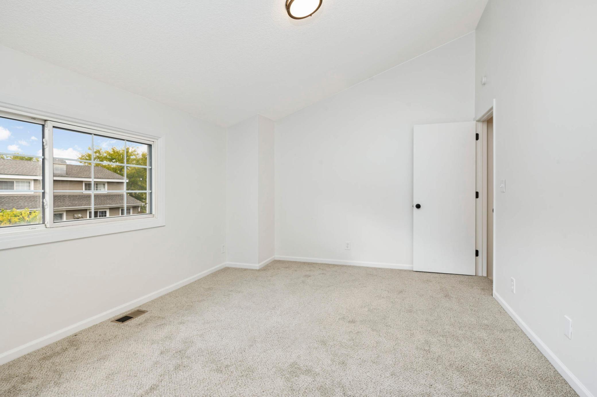 3261 Valley Ridge Drive, Unit 9 Eagan, MN 55121 - Photo 17 of 22 Gallery Image 17