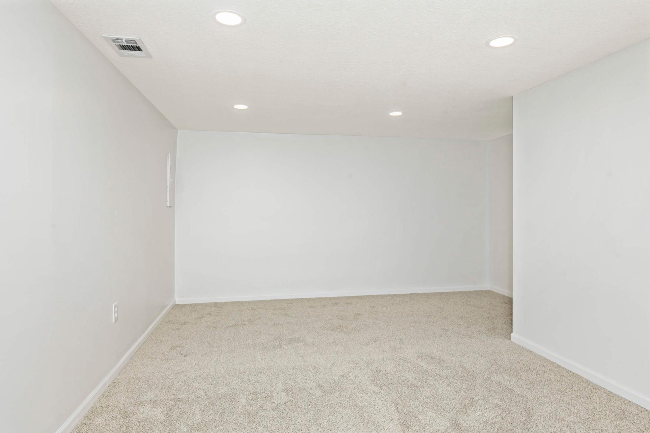 3261 Valley Ridge Drive, Unit 9 Eagan, MN 55121 - Photo 21 of 22 Gallery Image 21