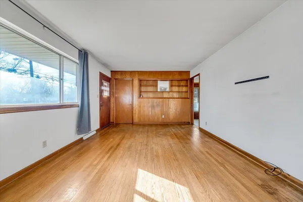 $199,999 | 3651 Troutland Avenue Northwest, Roanoke, VA 24017