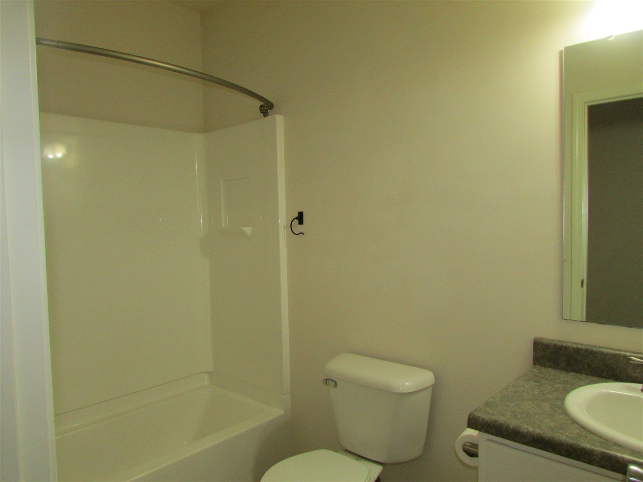 14909 Firethorne Path Fort Wayne, IN 46814 - Photo 19 of 27 Gallery Image 19