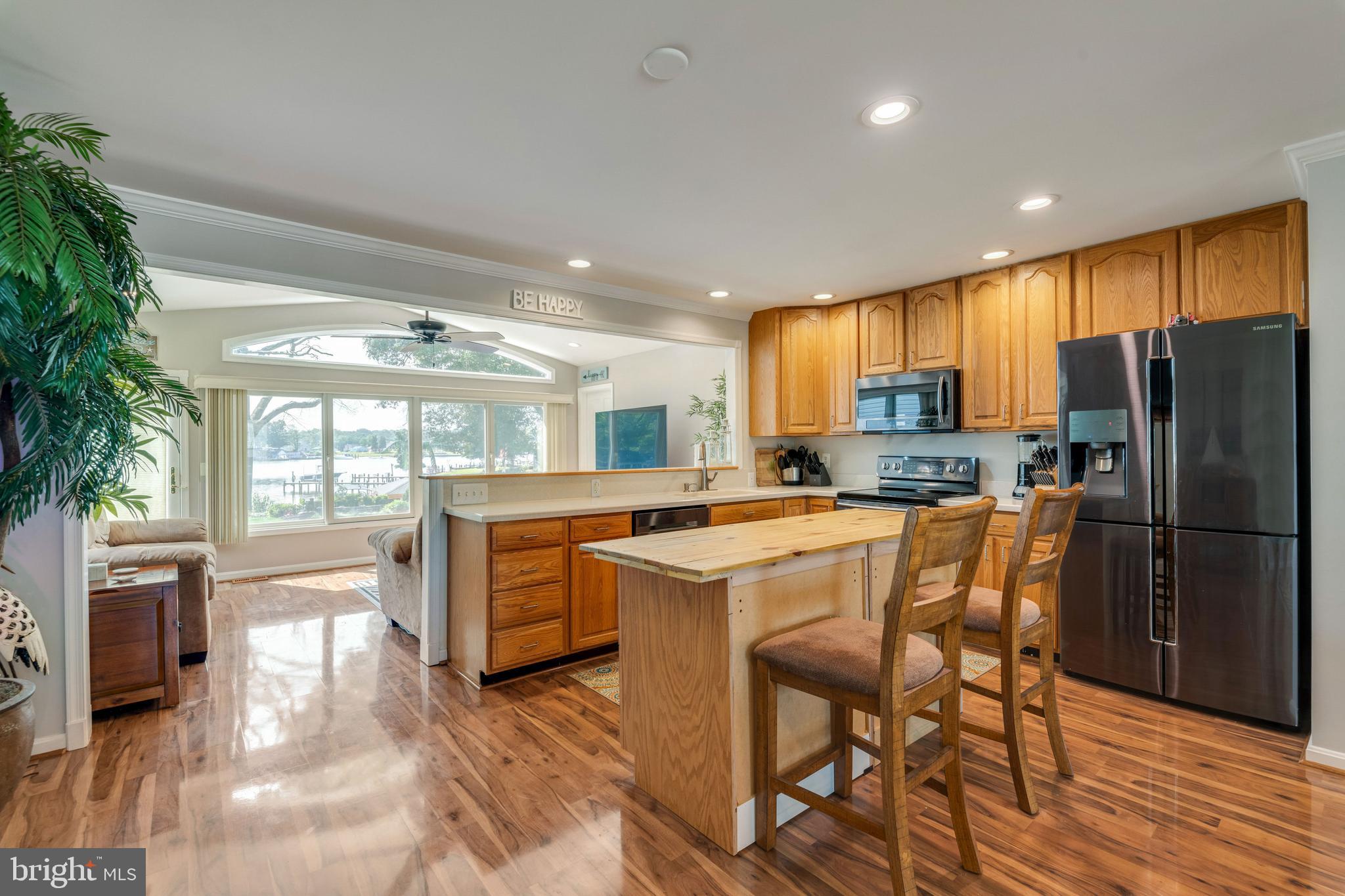 82 Johnson Road Pasadena, MD 21122 - Photo 11 of 76 Kitchen with upgraded appliances