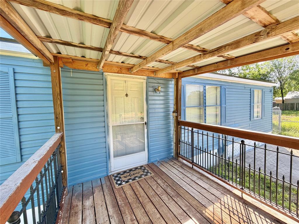 2022 Parrish Street Waco, TX 76705 - Photo 3 of 19