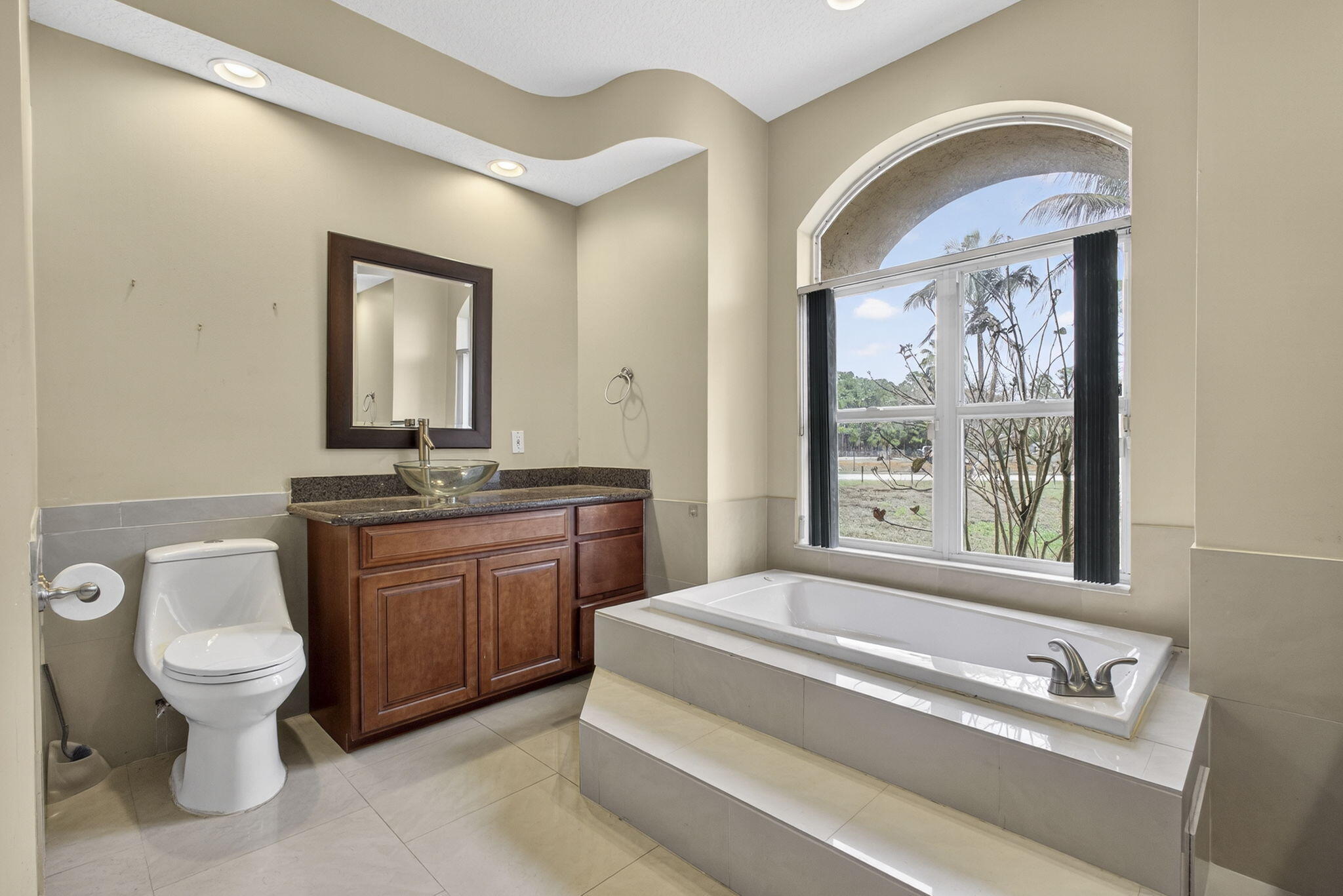 17044 72nd Road North Loxahatchee, FL 33470 - Photo 33 of 52 Primary Bathroom