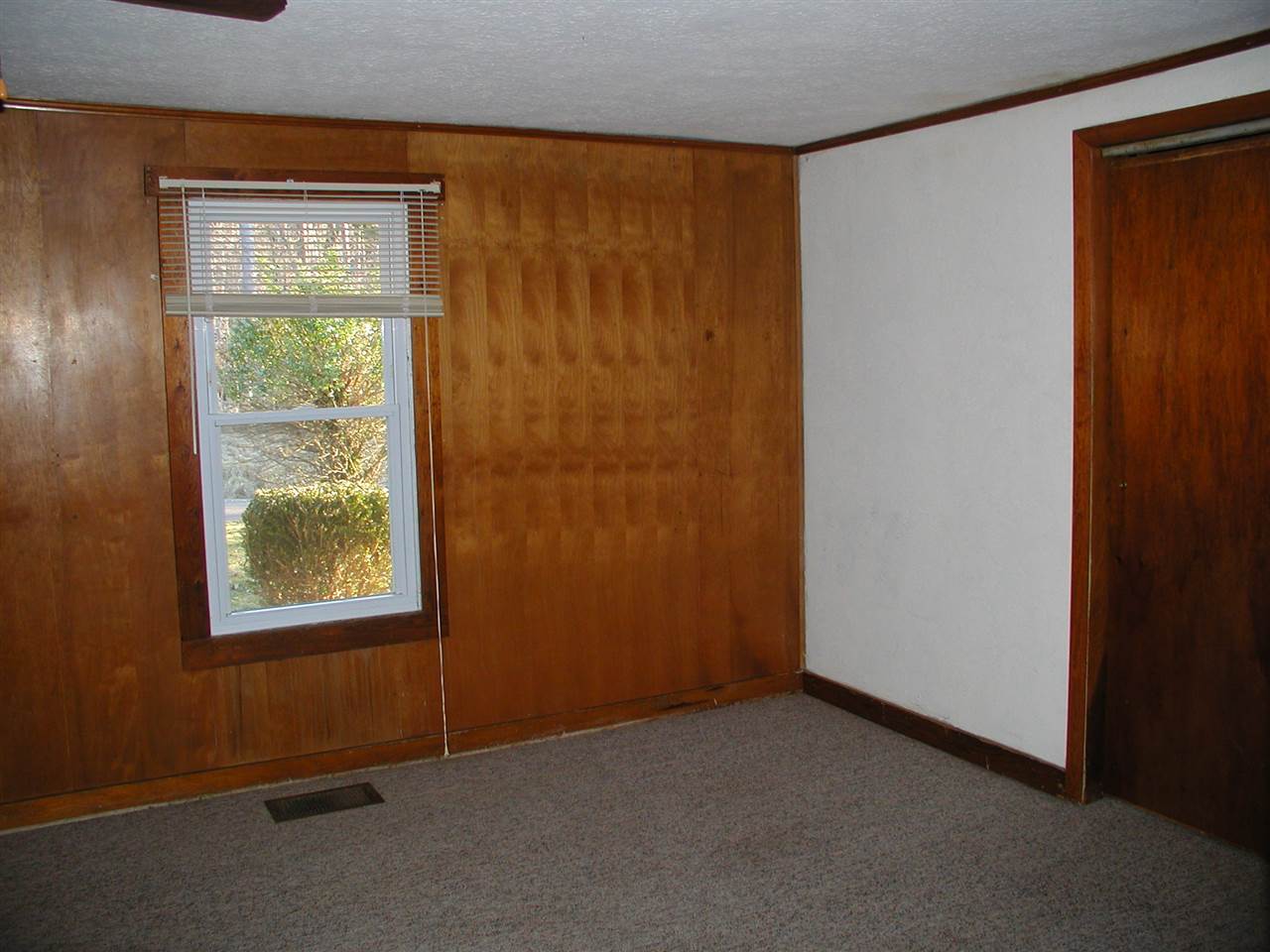 1582 East Bill Miller Road Salem, IN 47167 - Photo 7 of 17 Gallery Image 7