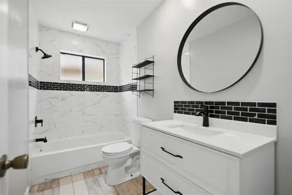 $1,900 | 14403 Wandering Wood Drive, Houston, TX 77015