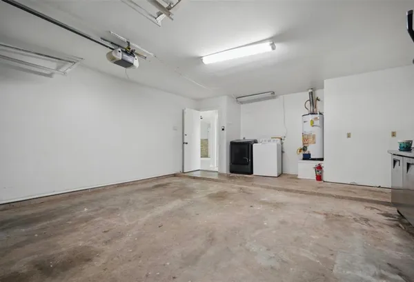 $1,900 | 14403 Wandering Wood Drive, Houston, TX 77015