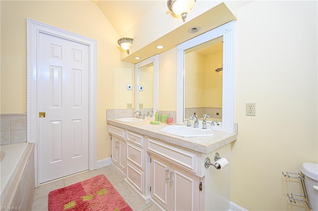 276 Mayberry Road Hiddenite, NC 28636 - Photo 16 of 30