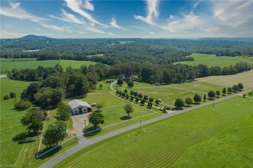 276 Mayberry Road Hiddenite, NC 28636 - Photo 29 of 30