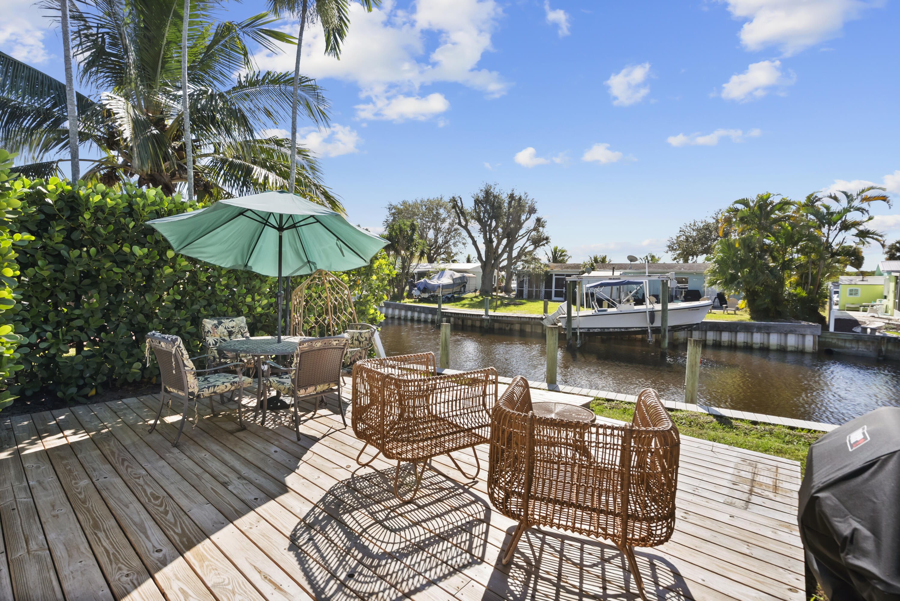 2446 Southwest Hideaway Lane Stuart, FL 34994 - Photo 8 of 28 DSC05135