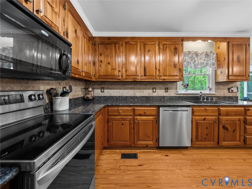 2741 Ridgeview Road Powhatan, VA 23139 - Photo 16 of 52 Gallery Image 16