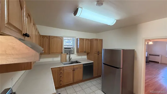 $2,300 | 1447 South Broadway, Denver, CO 80210