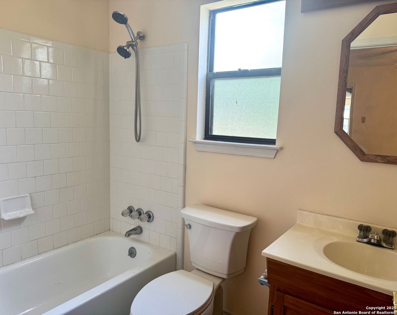 181 Leinweber Drive Leakey, TX 78873 - Photo 24 of 56 a white toilet sitting next to a bath tub