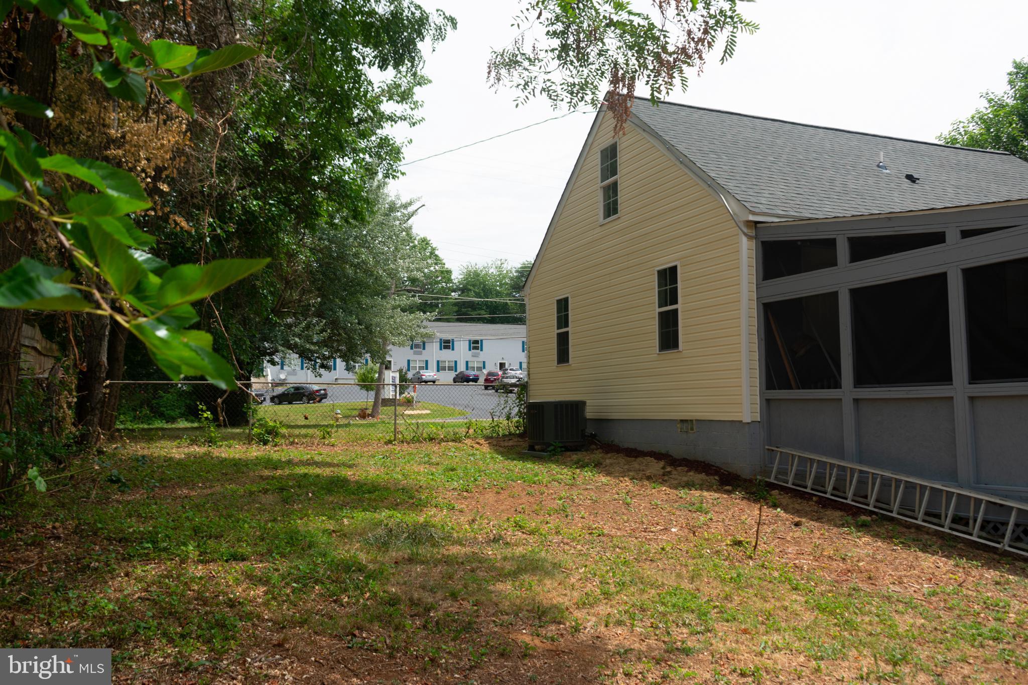 147 Onville Road Stafford, VA 22556 - Photo 3 of 33 Gallery Image 3