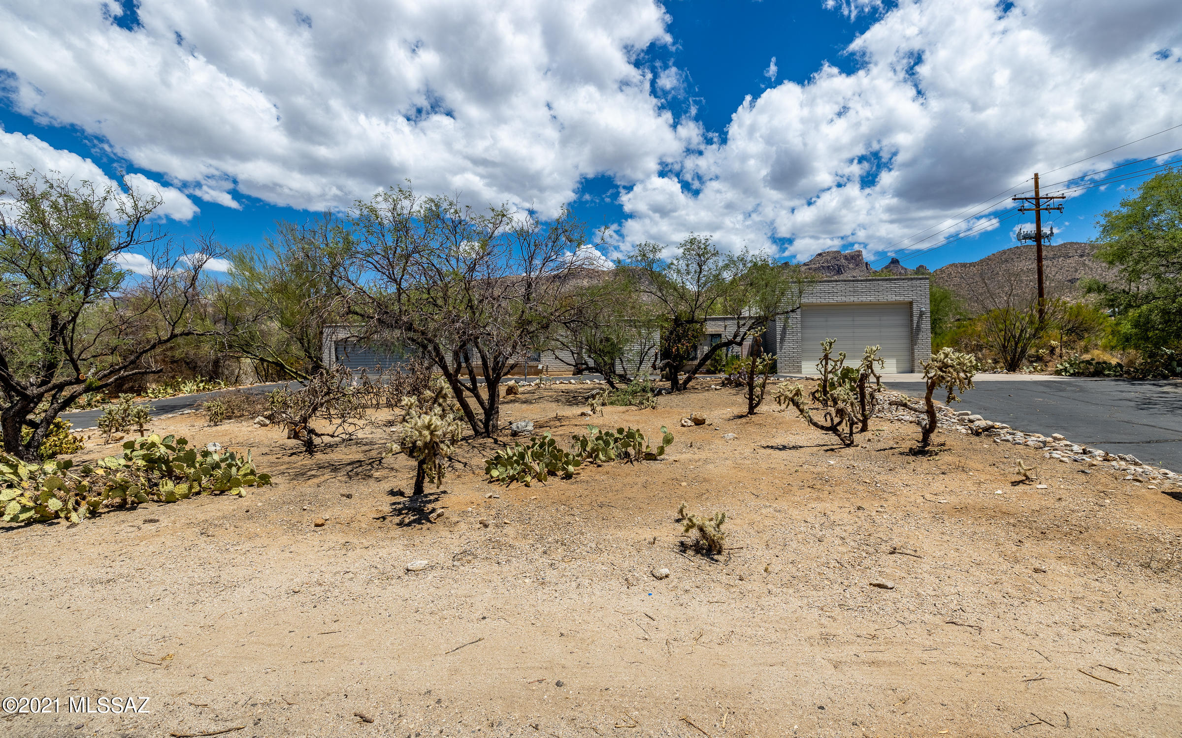 9465 East Ravine Trail Tucson, AZ 85749 - Photo 4 of 45 Gallery Image 4
